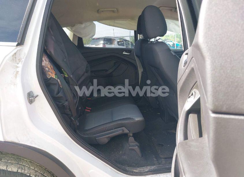 Photo 8 of 2014 Ford Escape SE (VIN 1FMCU9GX3EUE15253)