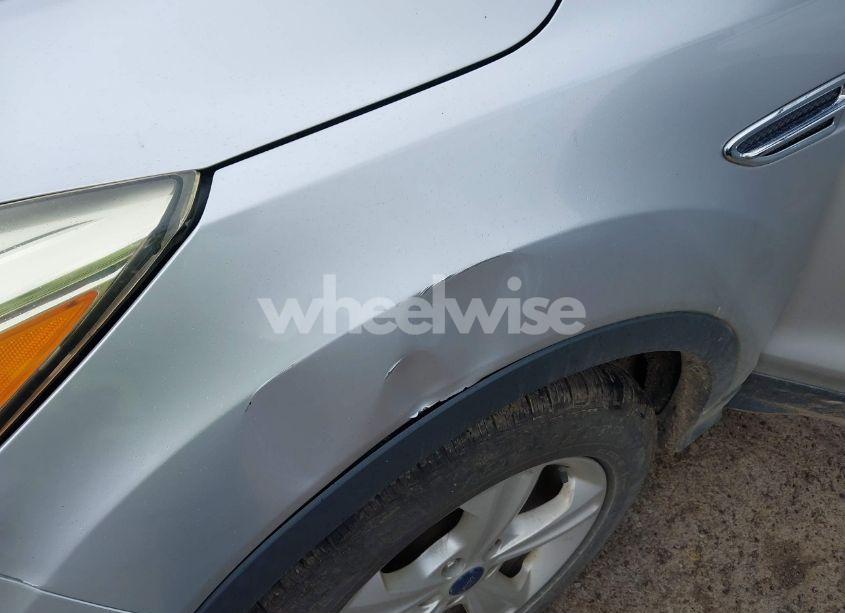 Photo 13 of 2015 Ford Escape SE (VIN 1FMCU9GX3FUB90902)