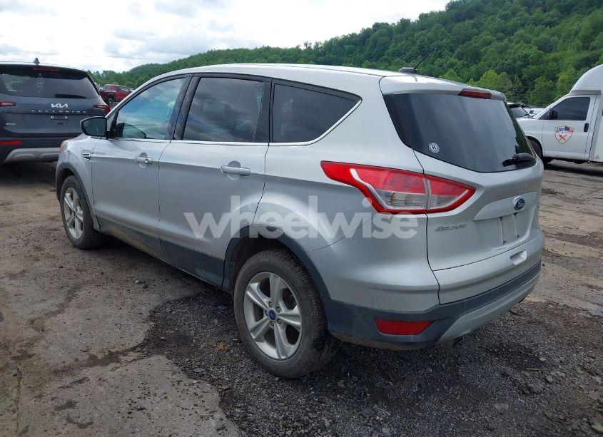 Photo 3 of 2015 Ford Escape SE (VIN 1FMCU9GX3FUB90902)