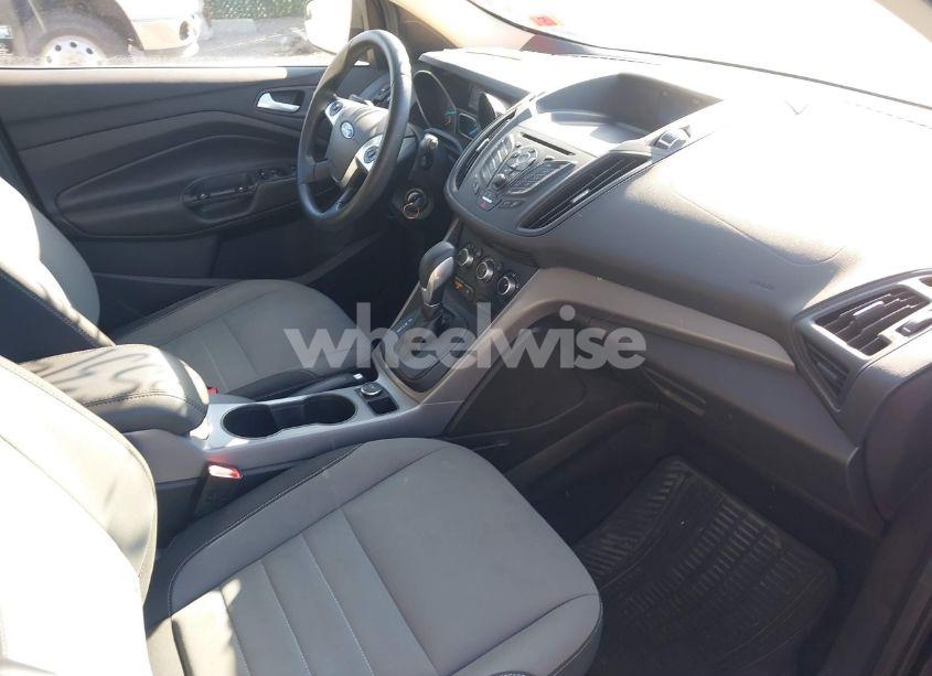 Photo 5 of 2015 Ford Escape SE (VIN 1FMCU9GX3FUC10064)