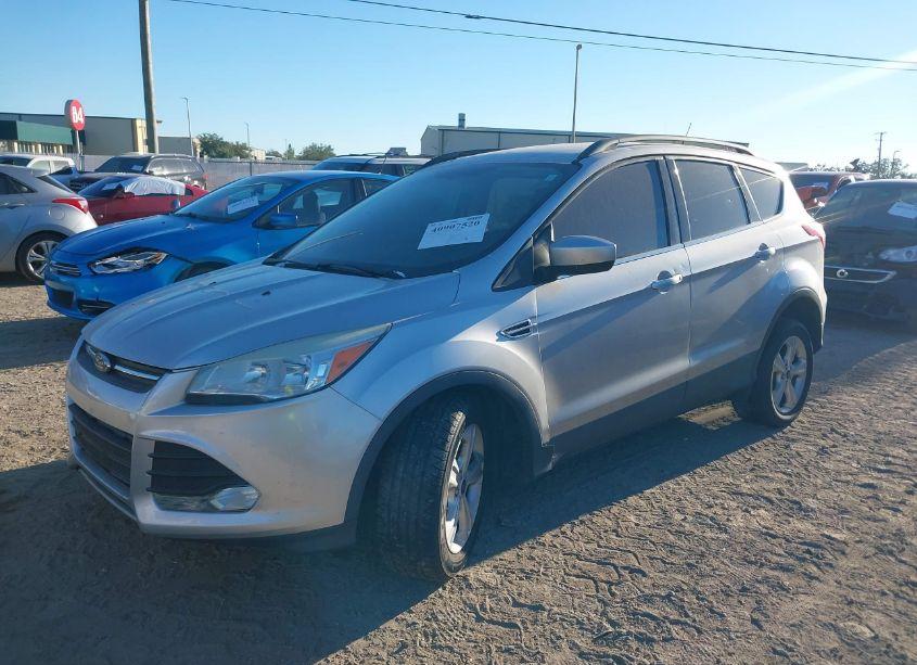 Photo 2 of 2015 Ford Escape SE (VIN 1FMCU9GX3FUC63332)