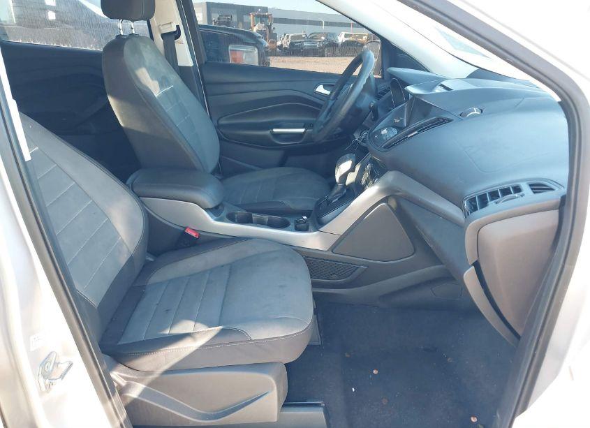 Photo 5 of 2015 Ford Escape SE (VIN 1FMCU9GX3FUC63332)