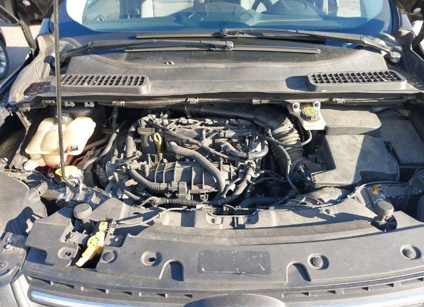 Photo 10 of 2016 Ford Escape SE (VIN 1FMCU9GX3GUA01912)