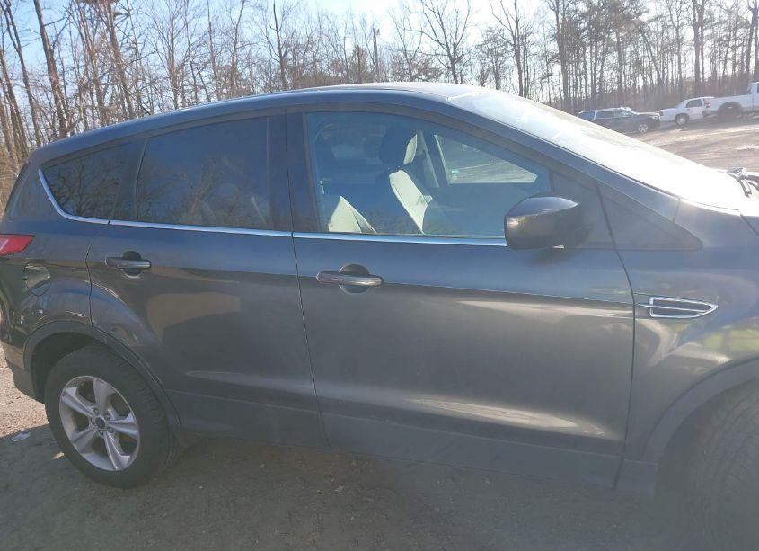 Photo 13 of 2016 Ford Escape SE (VIN 1FMCU9GX3GUA01912)