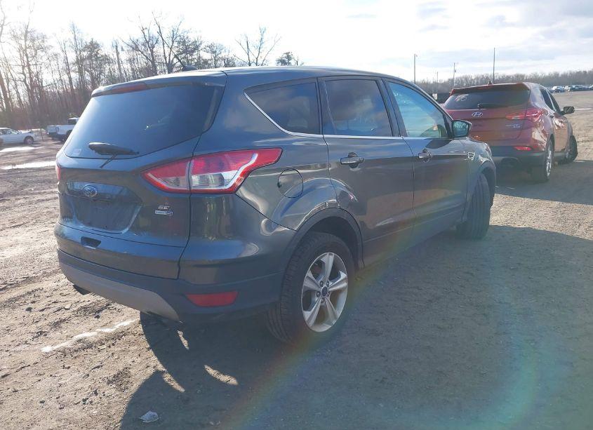 Photo 4 of 2016 Ford Escape SE (VIN 1FMCU9GX3GUA01912)