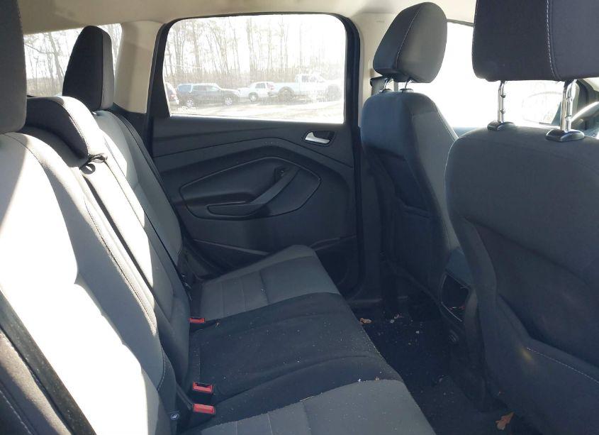 Photo 8 of 2016 Ford Escape SE (VIN 1FMCU9GX3GUA01912)