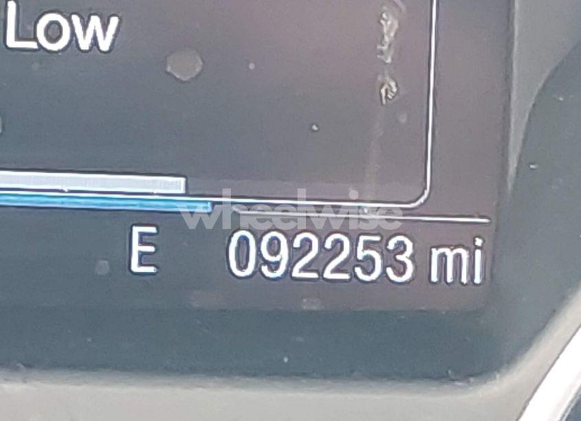 Photo 15 of 2016 Ford Escape SE (VIN 1FMCU9GX3GUA41732)