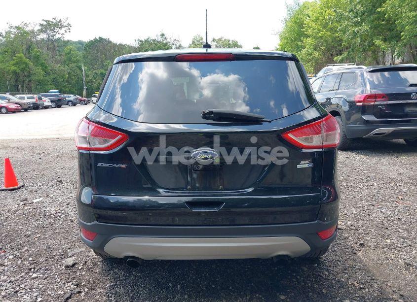 Photo 16 of 2016 Ford Escape SE (VIN 1FMCU9GX3GUA41732)