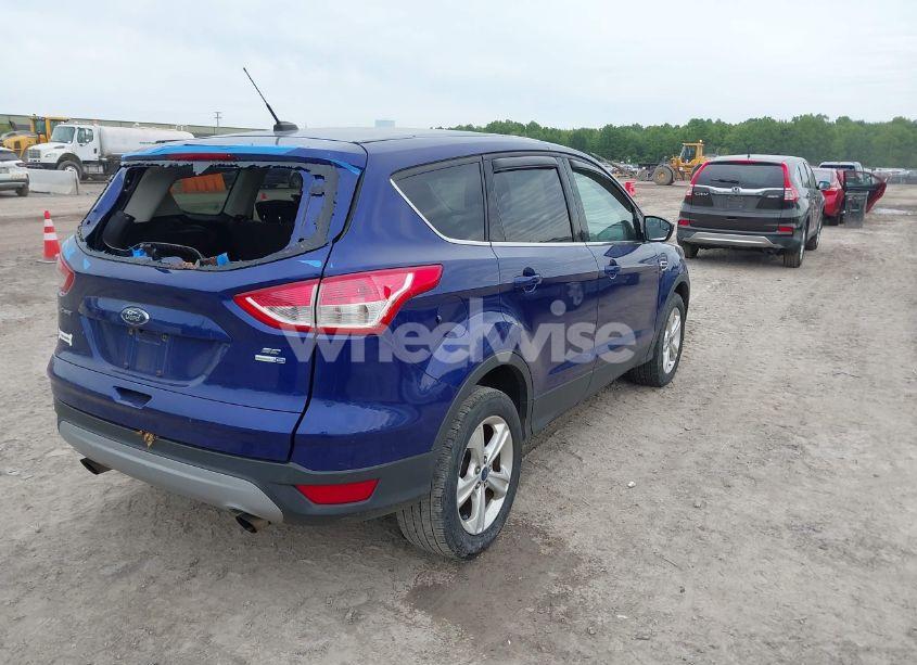 Photo 4 of 2016 Ford Escape SE (VIN 1FMCU9GX3GUA50964)