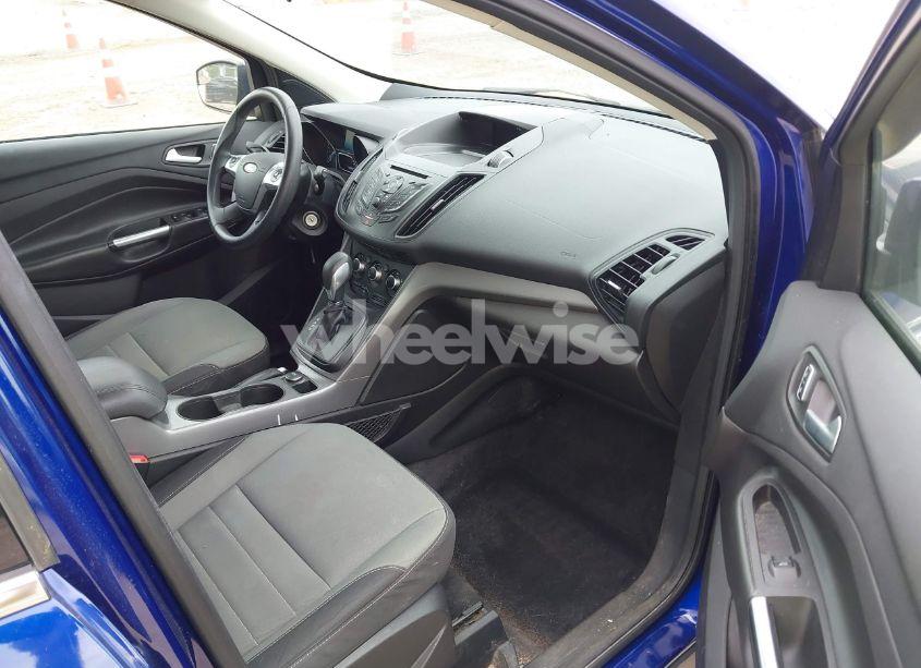 Photo 5 of 2016 Ford Escape SE (VIN 1FMCU9GX3GUA50964)