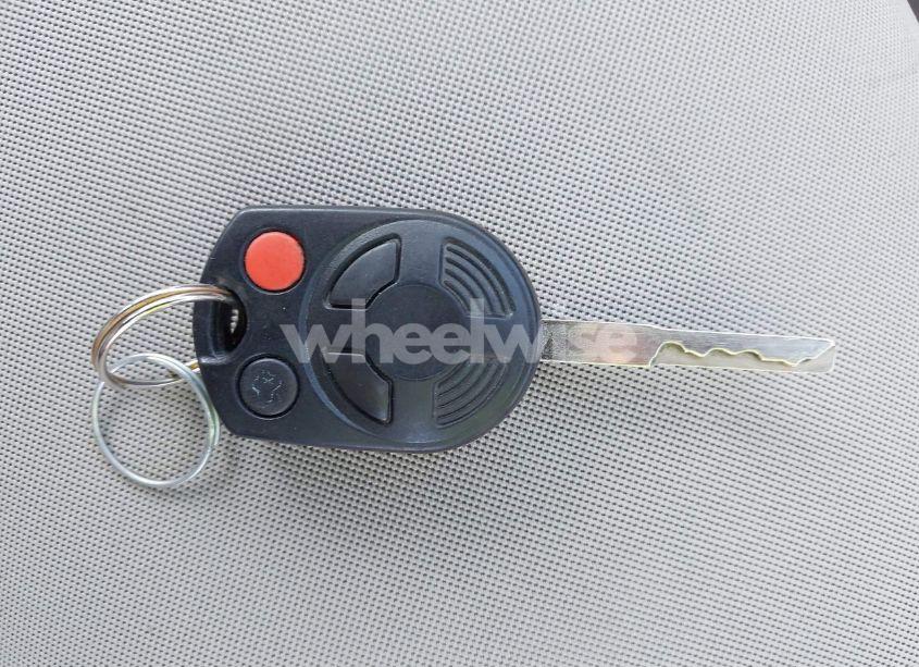 Photo 11 of 2016 Ford Escape SE (VIN 1FMCU9GX3GUA61642)