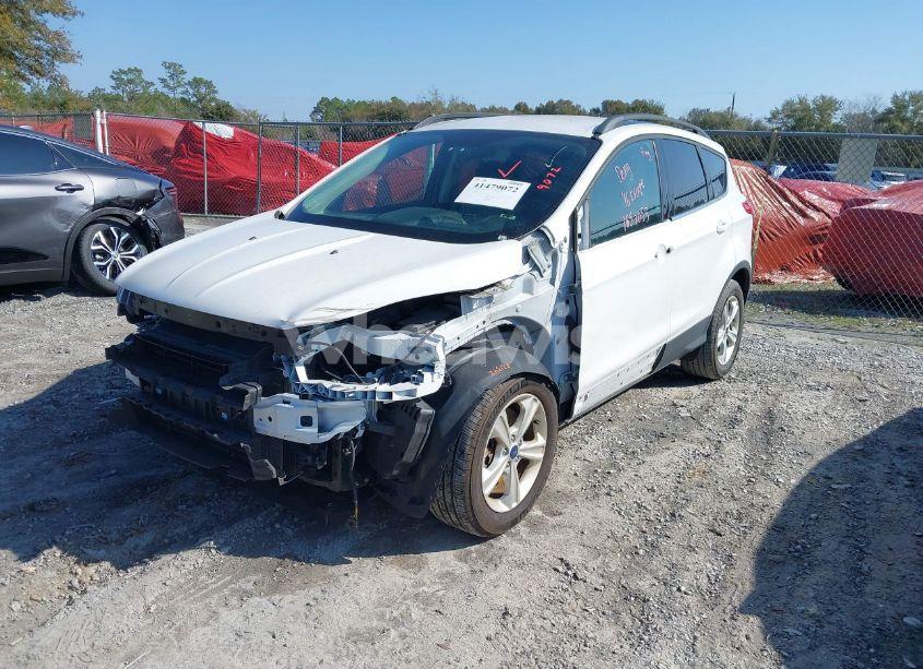 Photo 2 of 2016 Ford Escape SE (VIN 1FMCU9GX3GUA61642)