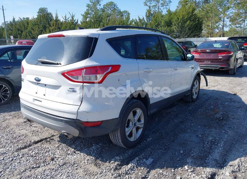 Photo 4 of 2016 Ford Escape SE (VIN 1FMCU9GX3GUA61642)