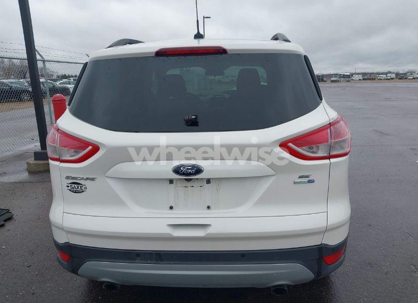 Photo 16 of 2016 Ford Escape SE (VIN 1FMCU9GX3GUA98920)