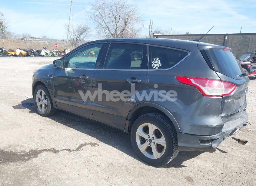 Photo 3 of 2016 Ford Escape SE (VIN 1FMCU9GX3GUB03100)