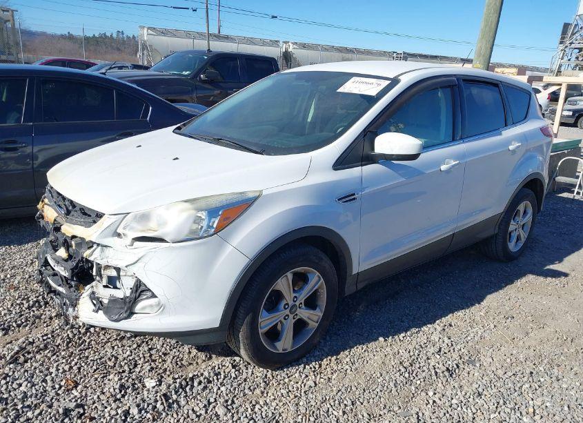 Photo 2 of 2016 Ford Escape SE (VIN 1FMCU9GX3GUB62308)