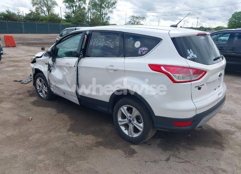 Photo 3 of 2016 Ford Escape SE (VIN 1FMCU9GX3GUB85250)