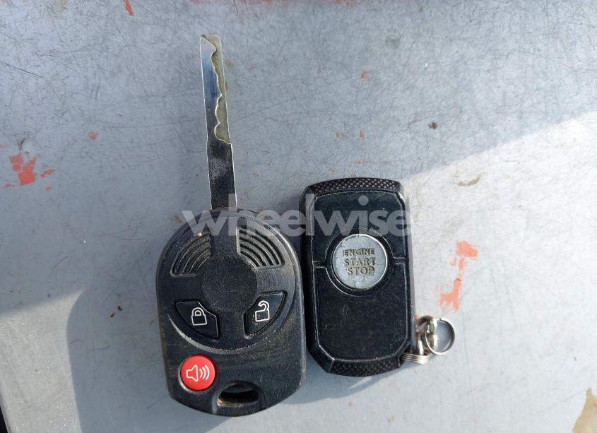 Photo 11 of 2016 Ford Escape SE (VIN 1FMCU9GX3GUB85278)