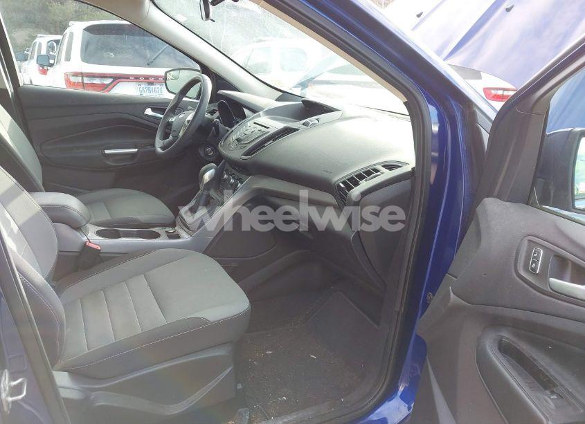 Photo 5 of 2016 Ford Escape SE (VIN 1FMCU9GX3GUB85278)