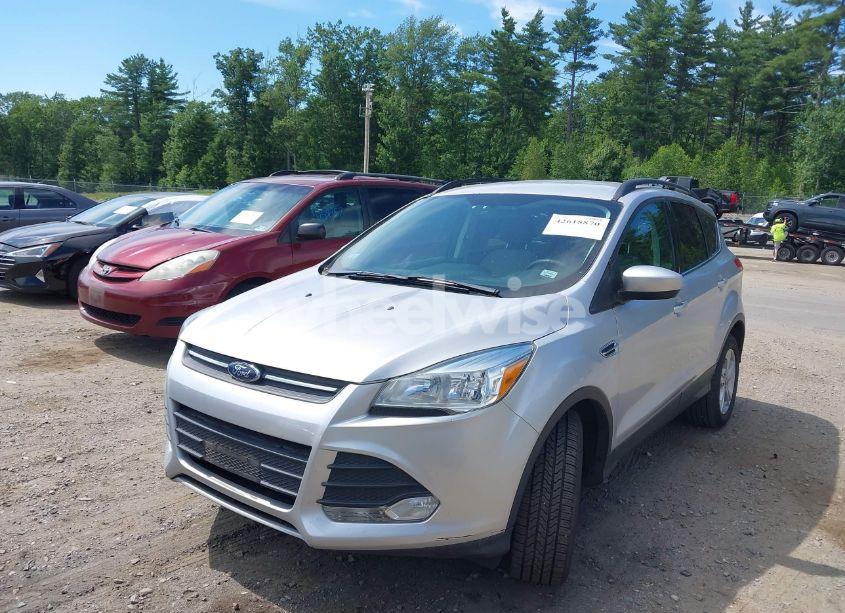 Photo 2 of 2016 Ford Escape SE (VIN 1FMCU9GX3GUC03956)