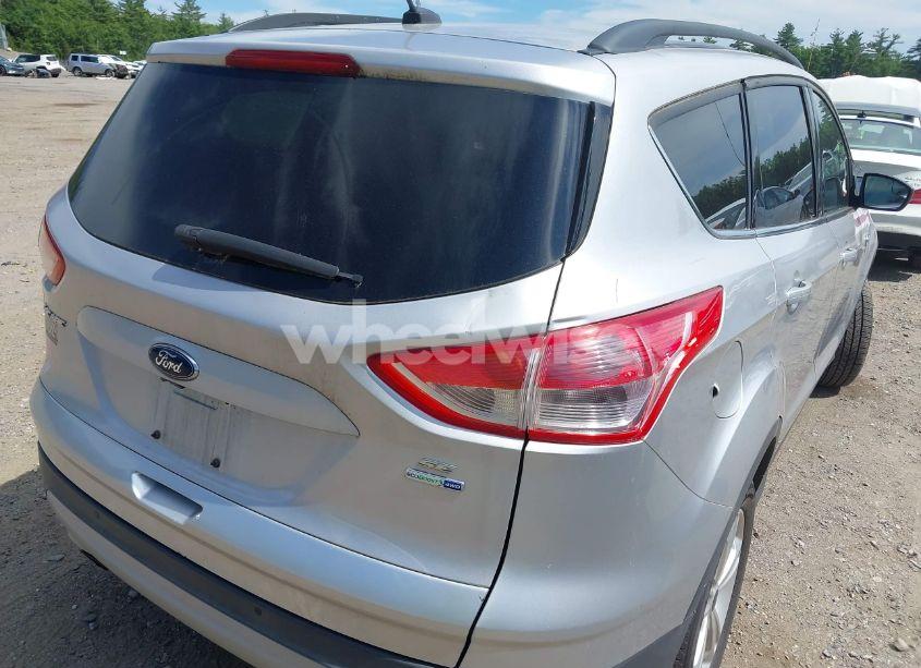 Photo 6 of 2016 Ford Escape SE (VIN 1FMCU9GX3GUC03956)