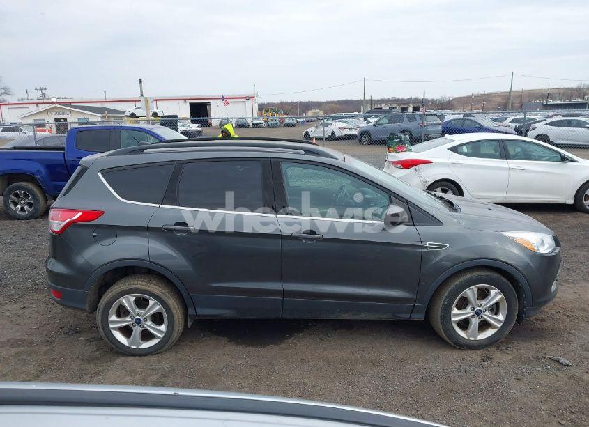 Photo 12 of 2016 Ford Escape SE (VIN 1FMCU9GX3GUC17808)