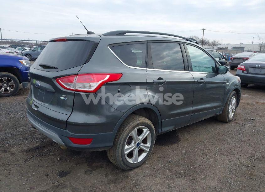 Photo 4 of 2016 Ford Escape SE (VIN 1FMCU9GX3GUC17808)