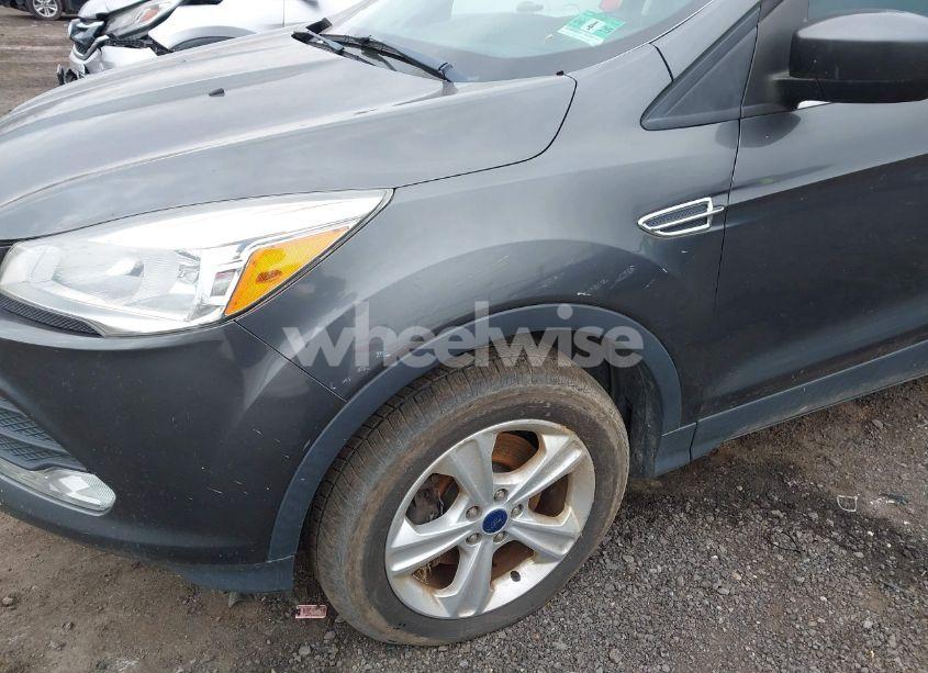 Photo 6 of 2016 Ford Escape SE (VIN 1FMCU9GX3GUC17808)