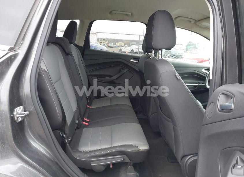 Photo 8 of 2016 Ford Escape SE (VIN 1FMCU9GX3GUC17808)