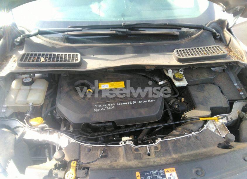 Photo 10 of 2016 Ford Escape SE (VIN 1FMCU9GX3GUC71786)