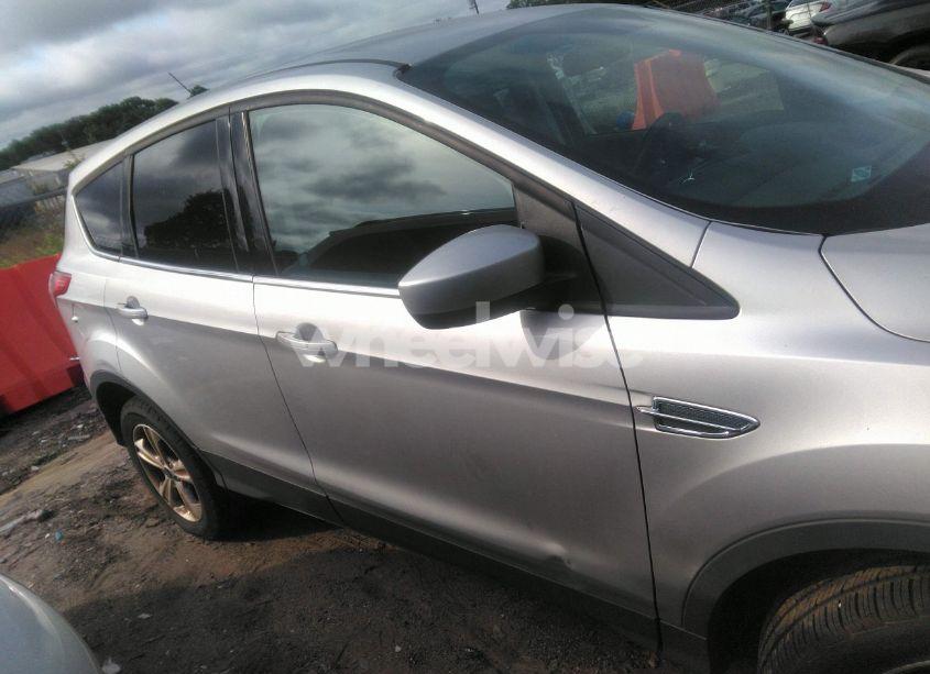 Photo 13 of 2016 Ford Escape SE (VIN 1FMCU9GX3GUC71786)