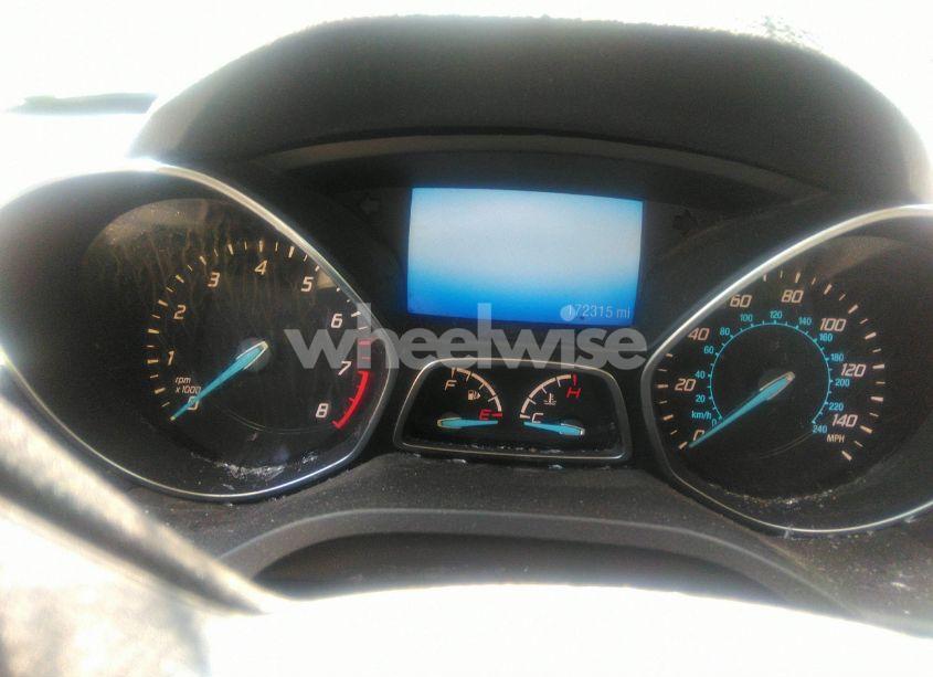 Photo 16 of 2016 Ford Escape SE (VIN 1FMCU9GX3GUC82478)