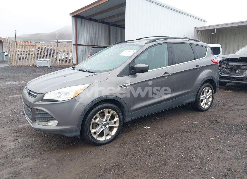 Photo 2 of 2013 Ford Escape SE (VIN 1FMCU9GX4DUA83032)