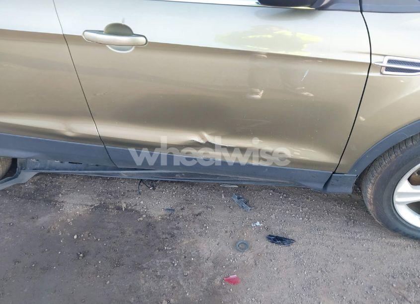 Photo 15 of 2013 Ford Escape SE (VIN 1FMCU9GX4DUC75809)