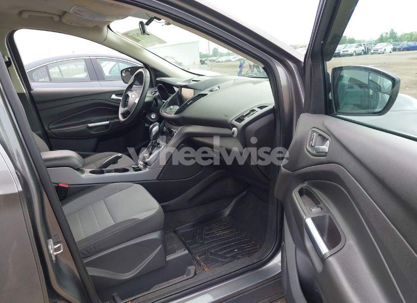 Photo 5 of 2014 Ford Escape SE (VIN 1FMCU9GX4EUA83808)