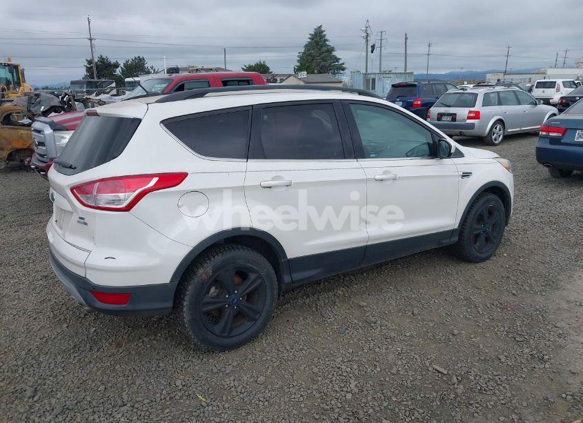 Photo 4 of 2014 Ford Escape SE (VIN 1FMCU9GX4EUB09341)