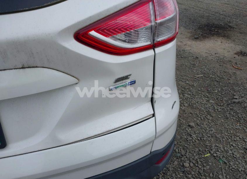 Photo 6 of 2014 Ford Escape SE (VIN 1FMCU9GX4EUB09341)