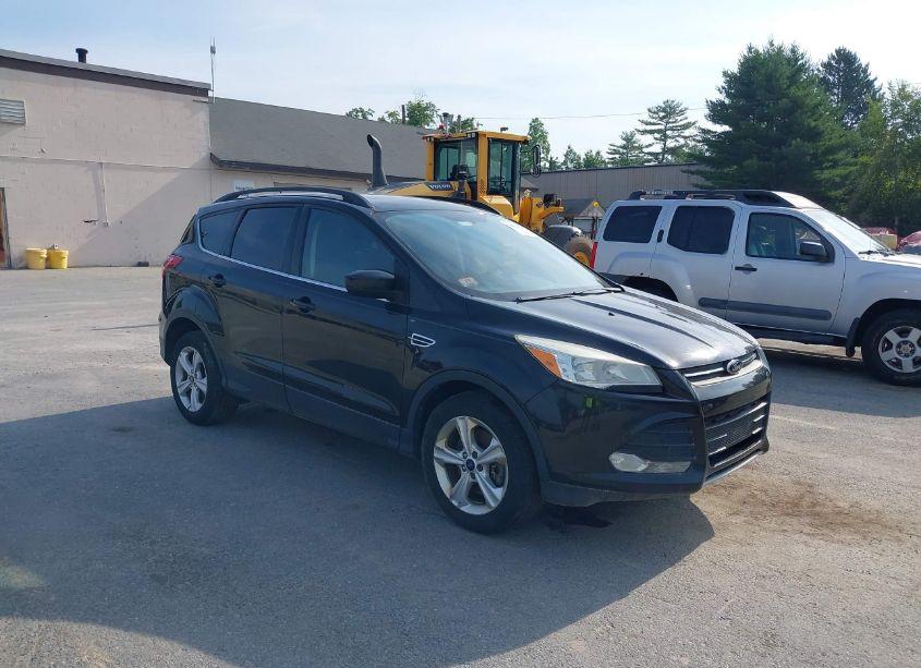 2014 Ford Escape SE (VIN 1FMCU9GX4EUB52173) main photo