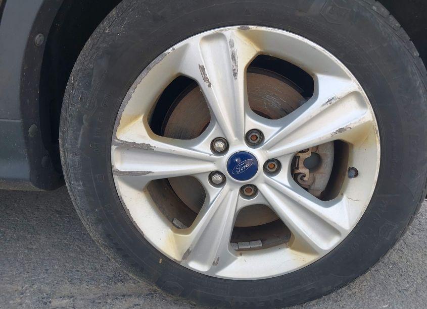 Photo 6 of 2014 Ford Escape SE (VIN 1FMCU9GX4EUB52173)