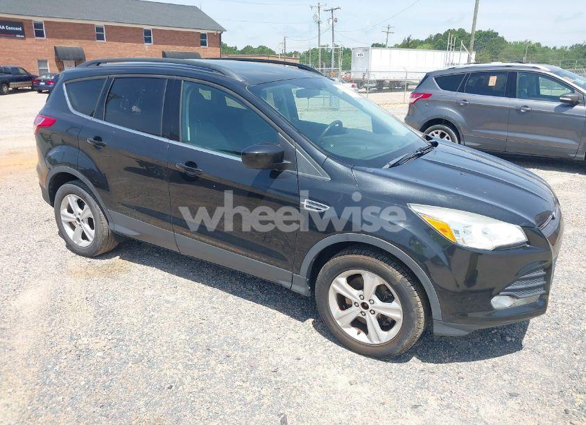 2014 Ford Escape SE (VIN 1FMCU9GX4EUC33710) main photo