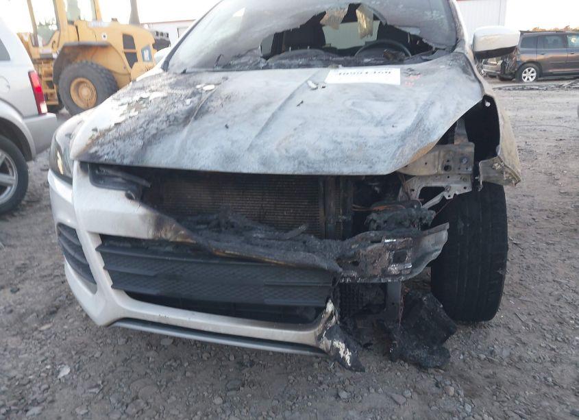 Photo 14 of 2014 Ford Escape SE (VIN 1FMCU9GX4EUC76900)