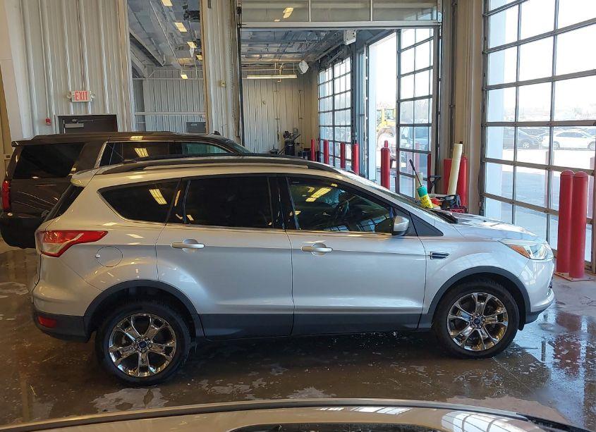 Photo 14 of 2015 Ford Escape SE (VIN 1FMCU9GX4FUA25165)