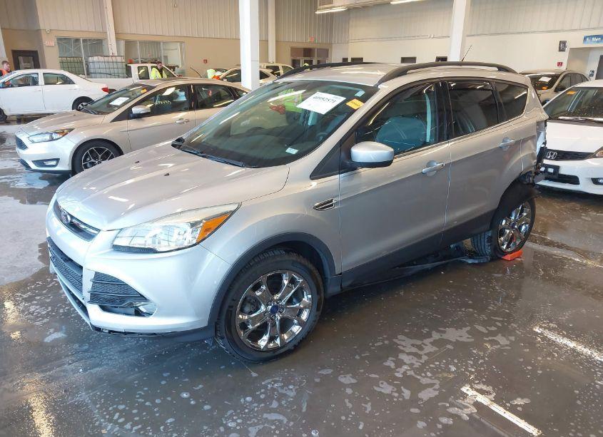 Photo 2 of 2015 Ford Escape SE (VIN 1FMCU9GX4FUA25165)