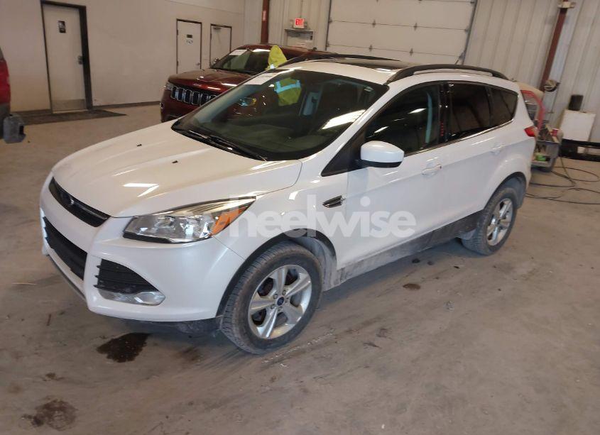 Photo 2 of 2015 Ford Escape SE (VIN 1FMCU9GX4FUA29247)
