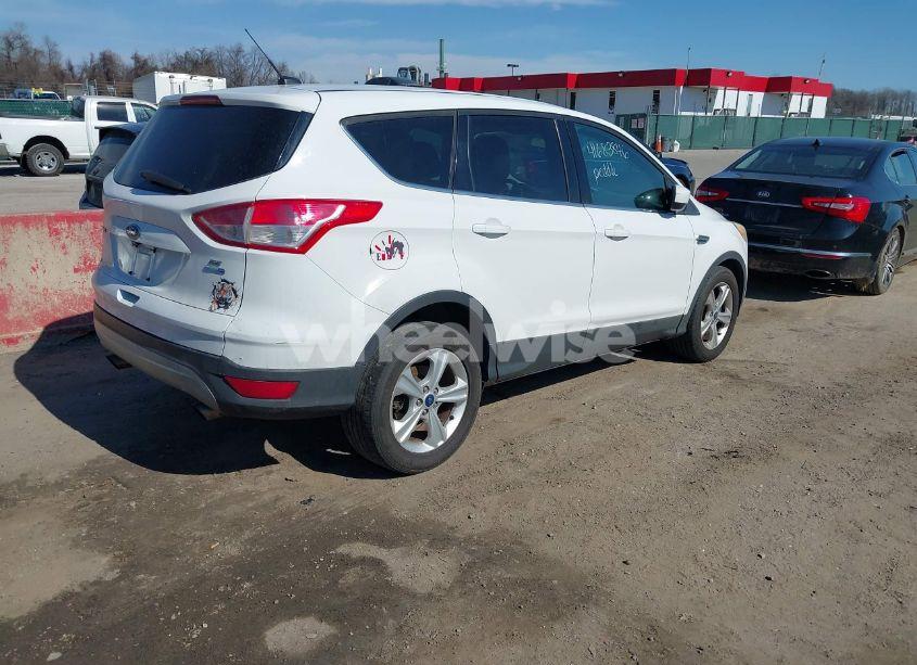 Photo 4 of 2015 Ford Escape SE (VIN 1FMCU9GX4FUA45853)