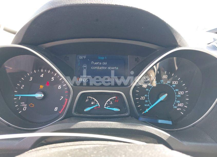 Photo 7 of 2015 Ford Escape SE (VIN 1FMCU9GX4FUA45853)