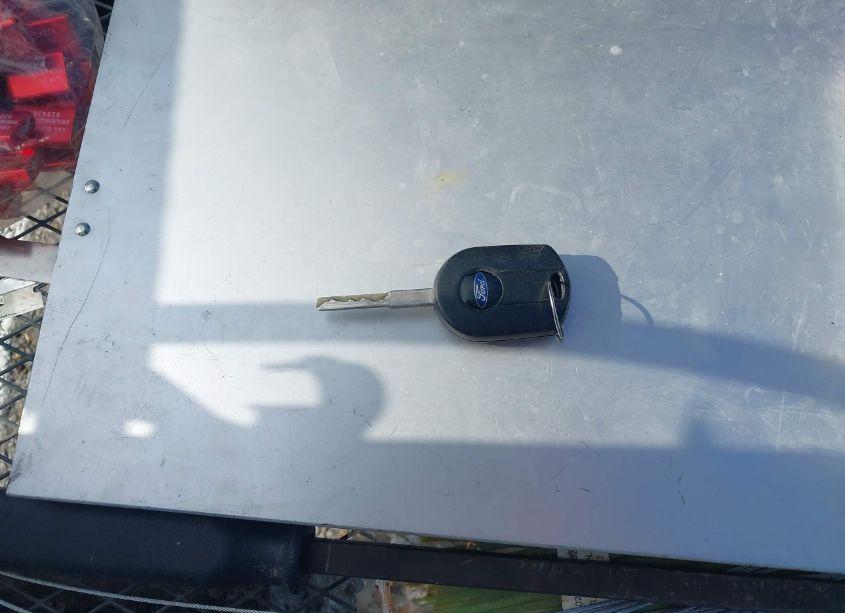 Photo 11 of 2015 Ford Escape SE (VIN 1FMCU9GX4FUB06327)