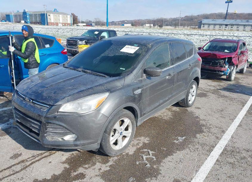 Photo 2 of 2015 Ford Escape SE (VIN 1FMCU9GX4FUB06327)