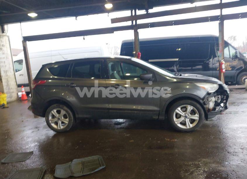 Photo 13 of 2015 Ford Escape SE (VIN 1FMCU9GX4FUB42213)