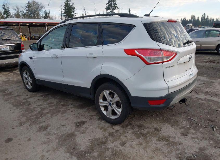Photo 3 of 2015 Ford Escape SE (VIN 1FMCU9GX4FUC13135)